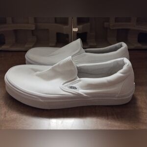 Vans Unisex slip on shoes, size 7.5 men's or 9 women's
